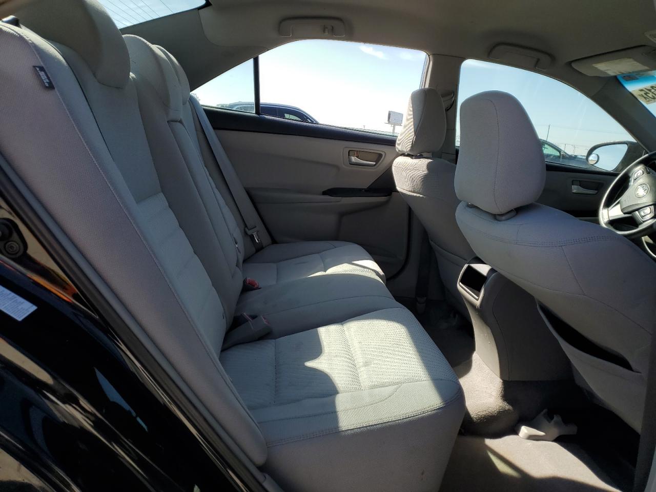 2015 Toyota Camry - Image 10