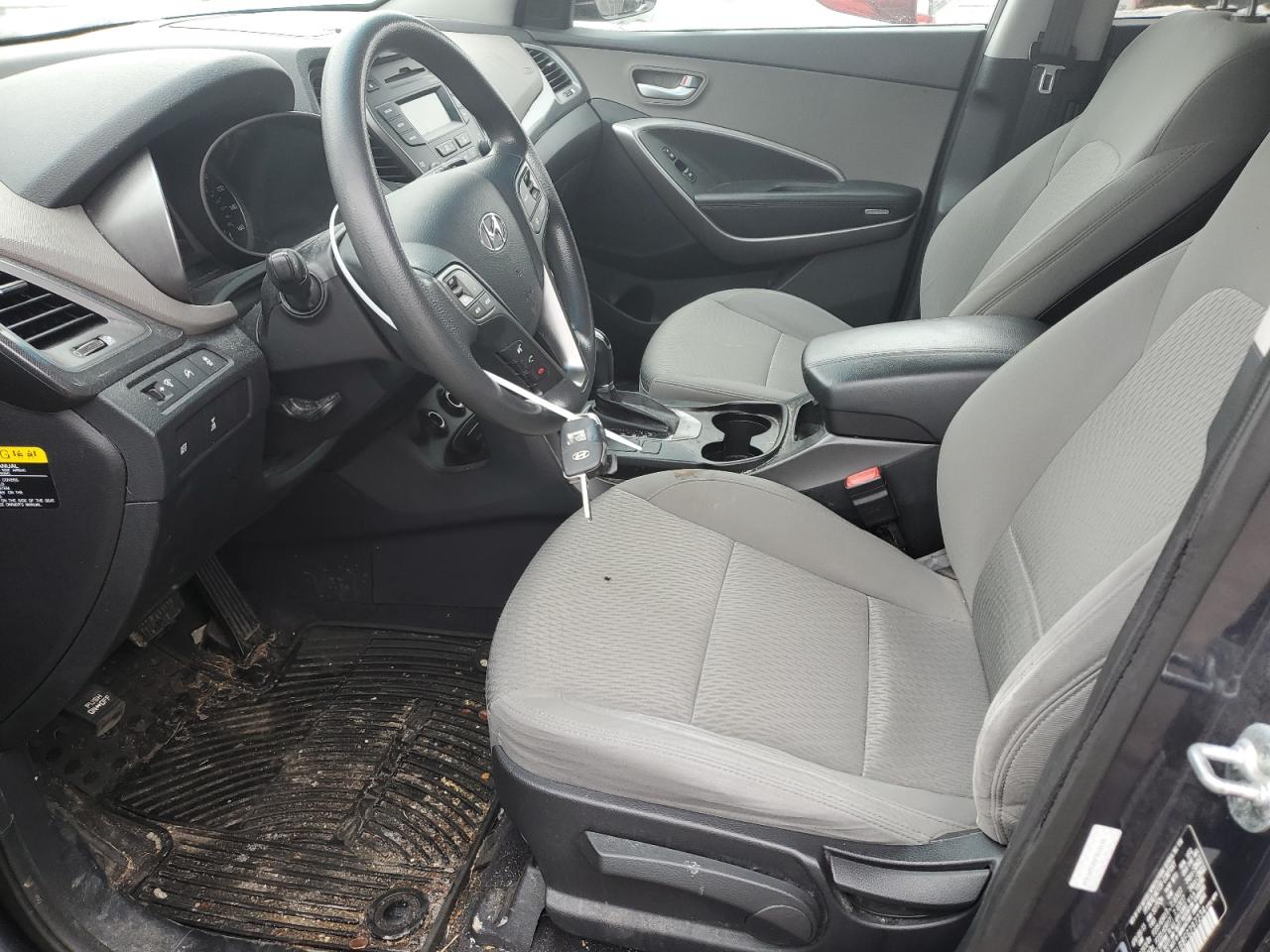 2015 Hyundai Santa Fe - Image 7