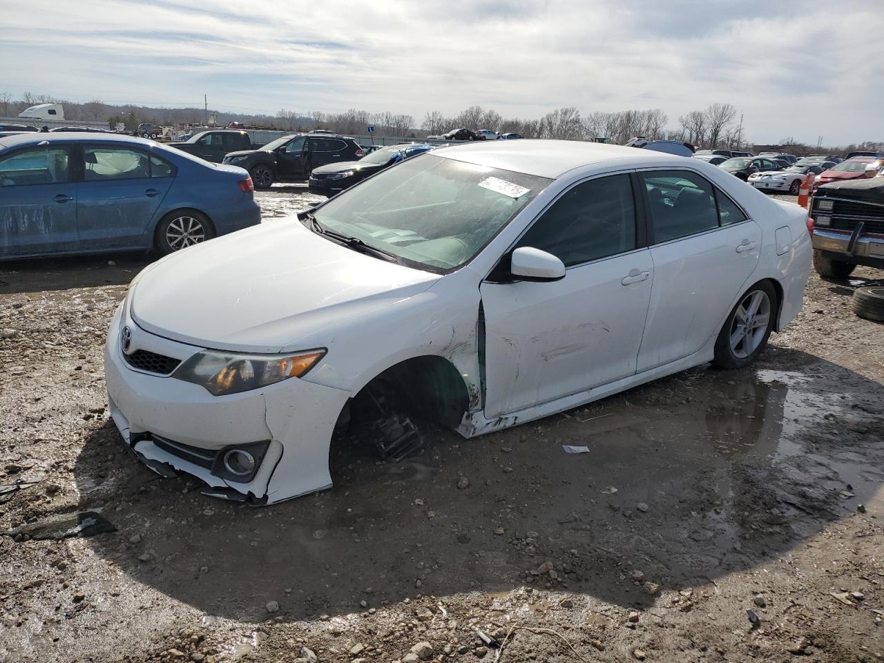 2014 Toyota Camry - Image 1