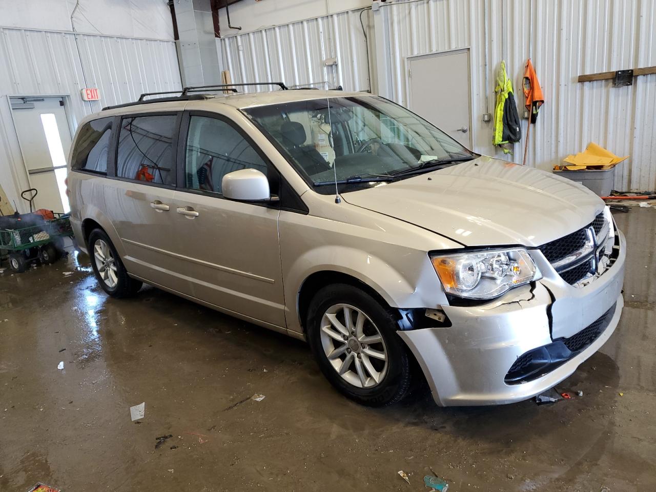 2014 Dodge Caravan - Image 4