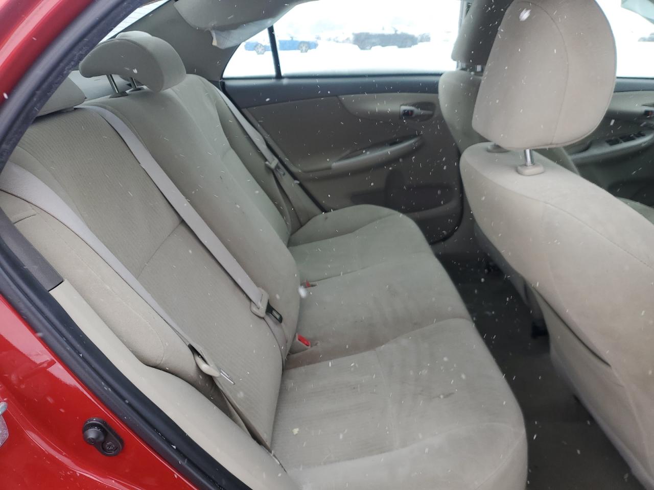 2010 Toyota Corolla - Image 11