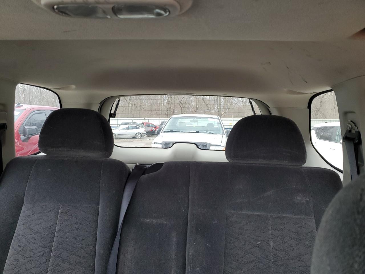 2006 GMC Envoy - Image 10