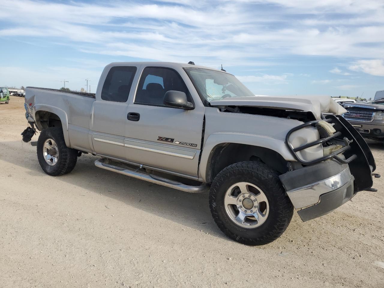 2005 Chevrolet Silverado - Image 4
