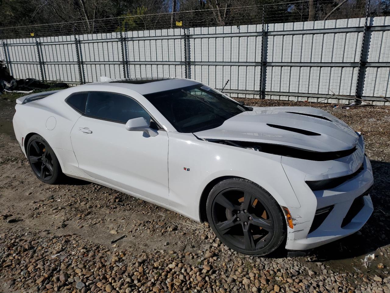 2018 Chevrolet Camaro - Image 4