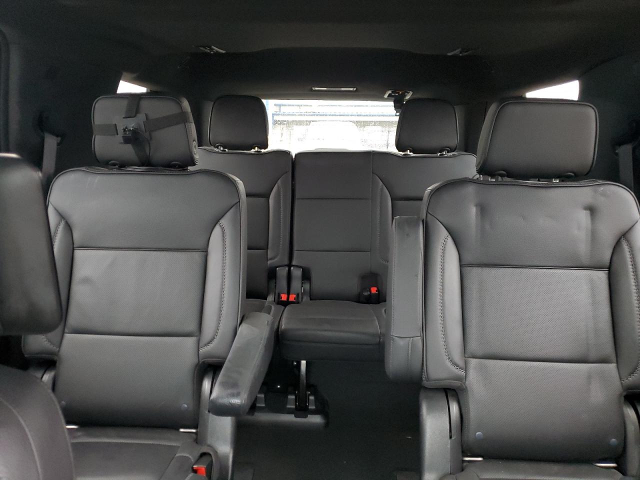 2021 GMC Yukon - Image 10