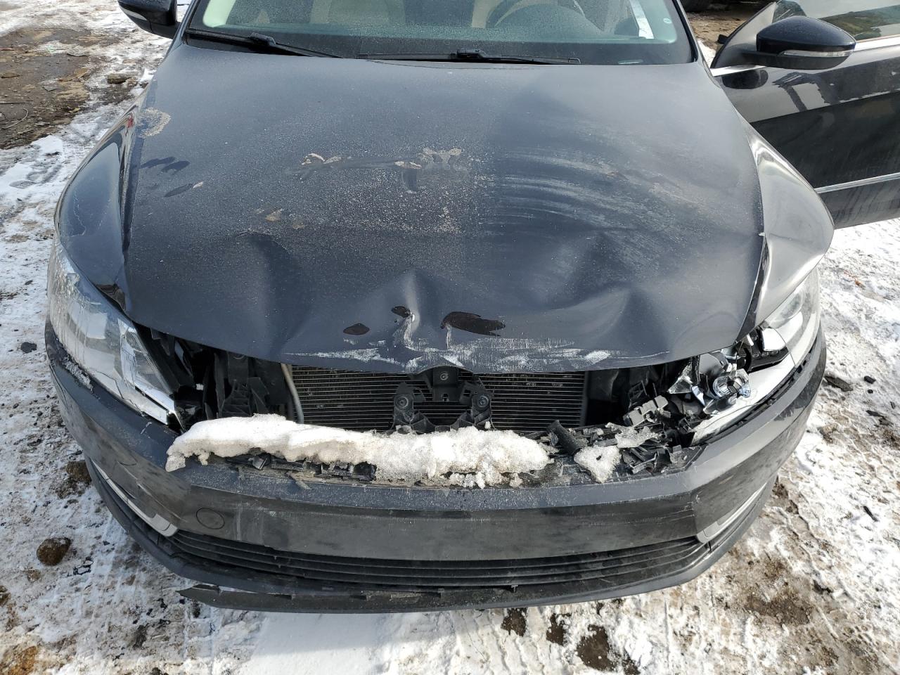 2017 Volkswagen Passat CC - Image 11