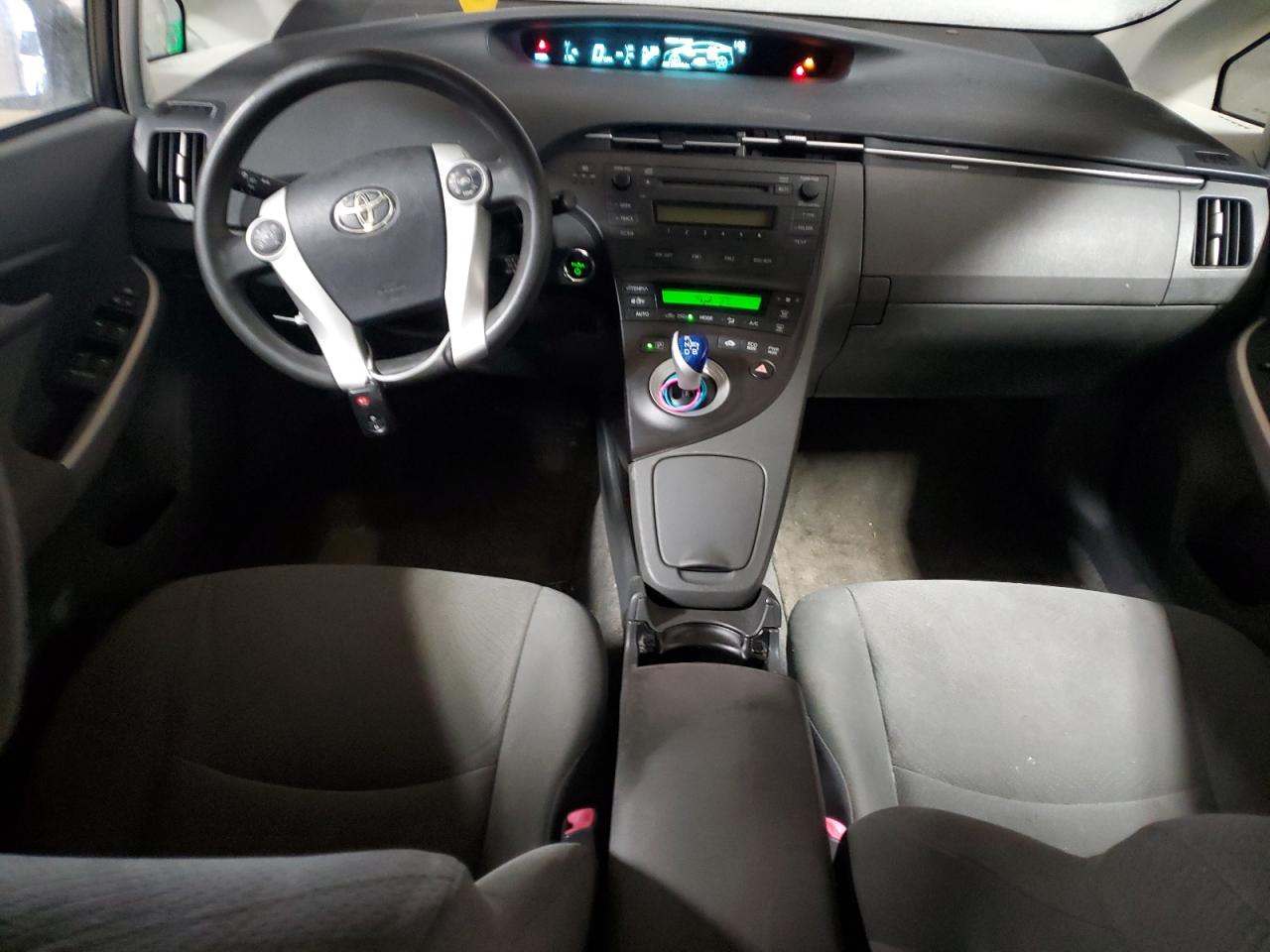 2010 Toyota Prius - Image 8