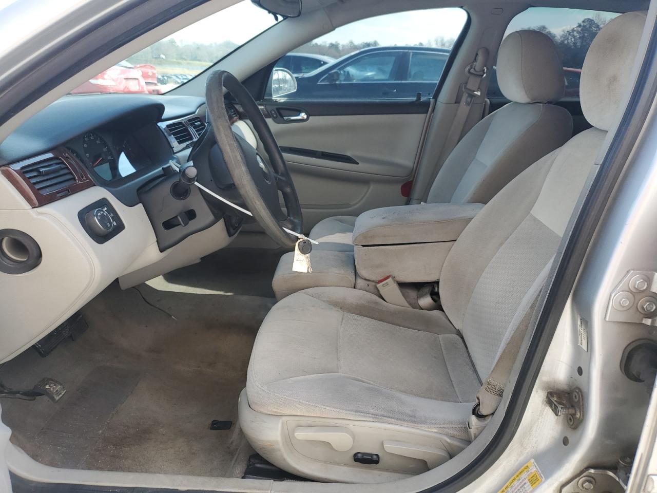 2010 Chevrolet Impala - Image 7