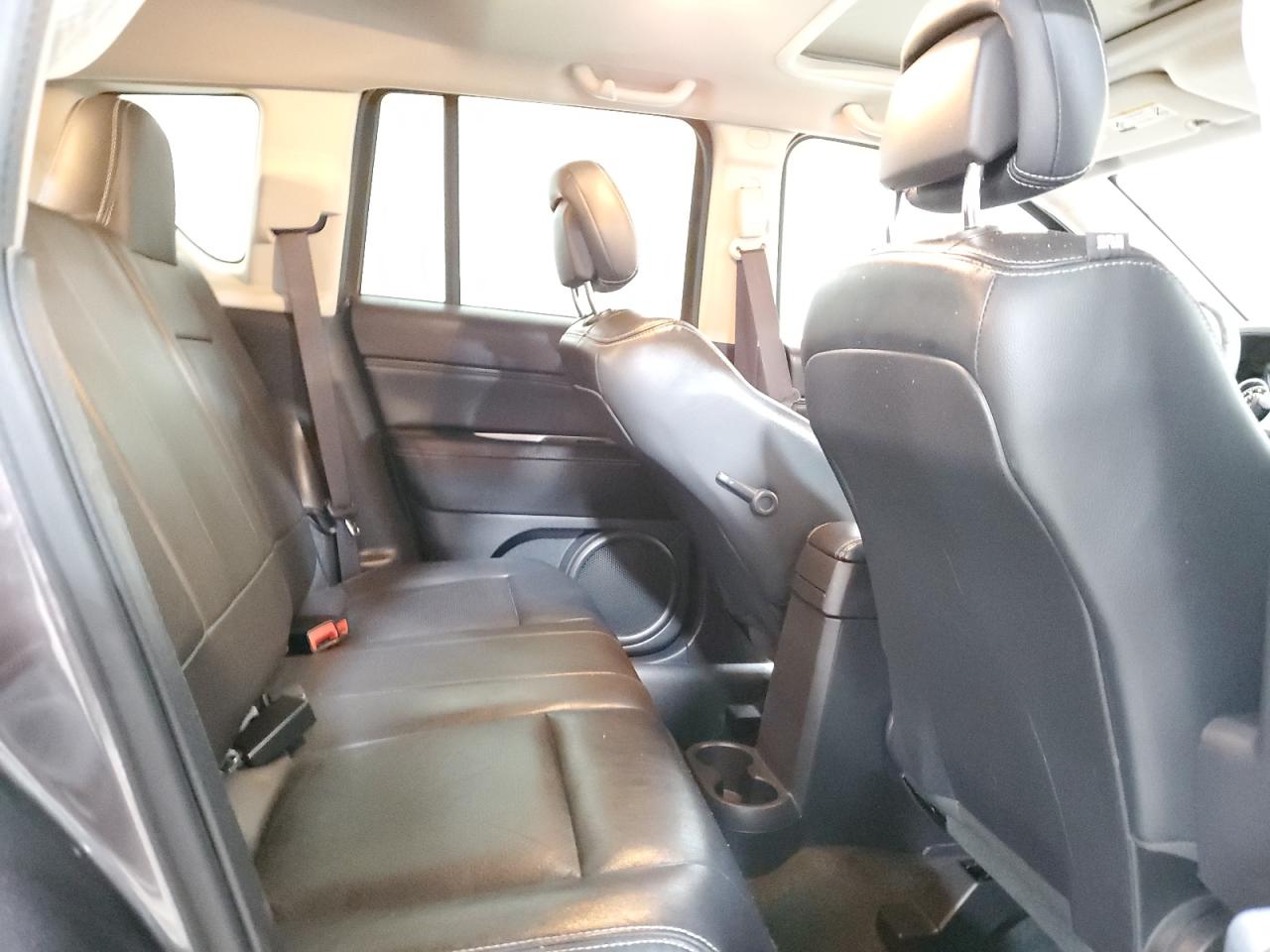 2016 Jeep Compass - Image 10