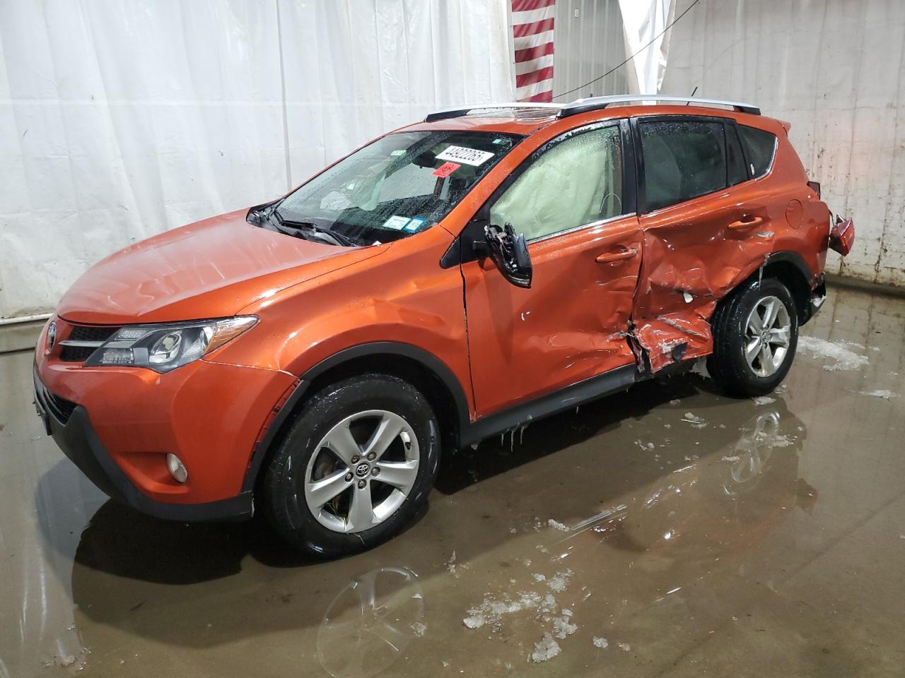 2015 Toyota RAV 4 - Image 1