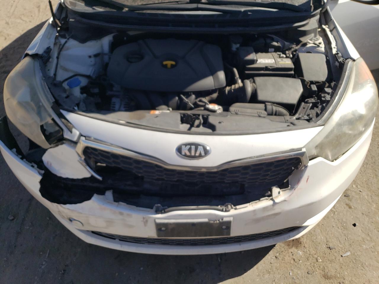 2015 Kia Forte - Image 11