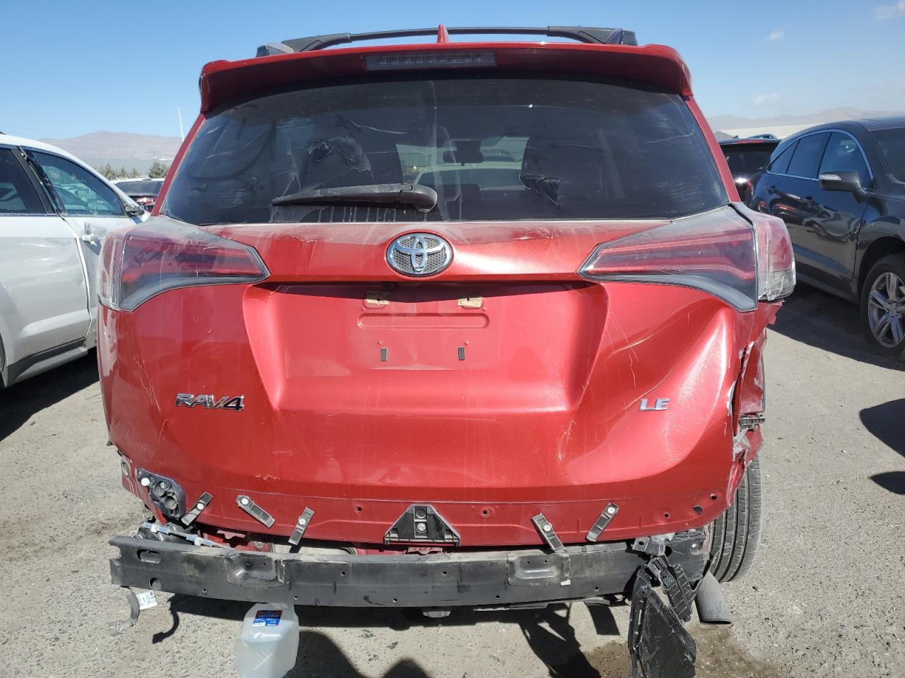 2017 Toyota RAV 4 - Image 6