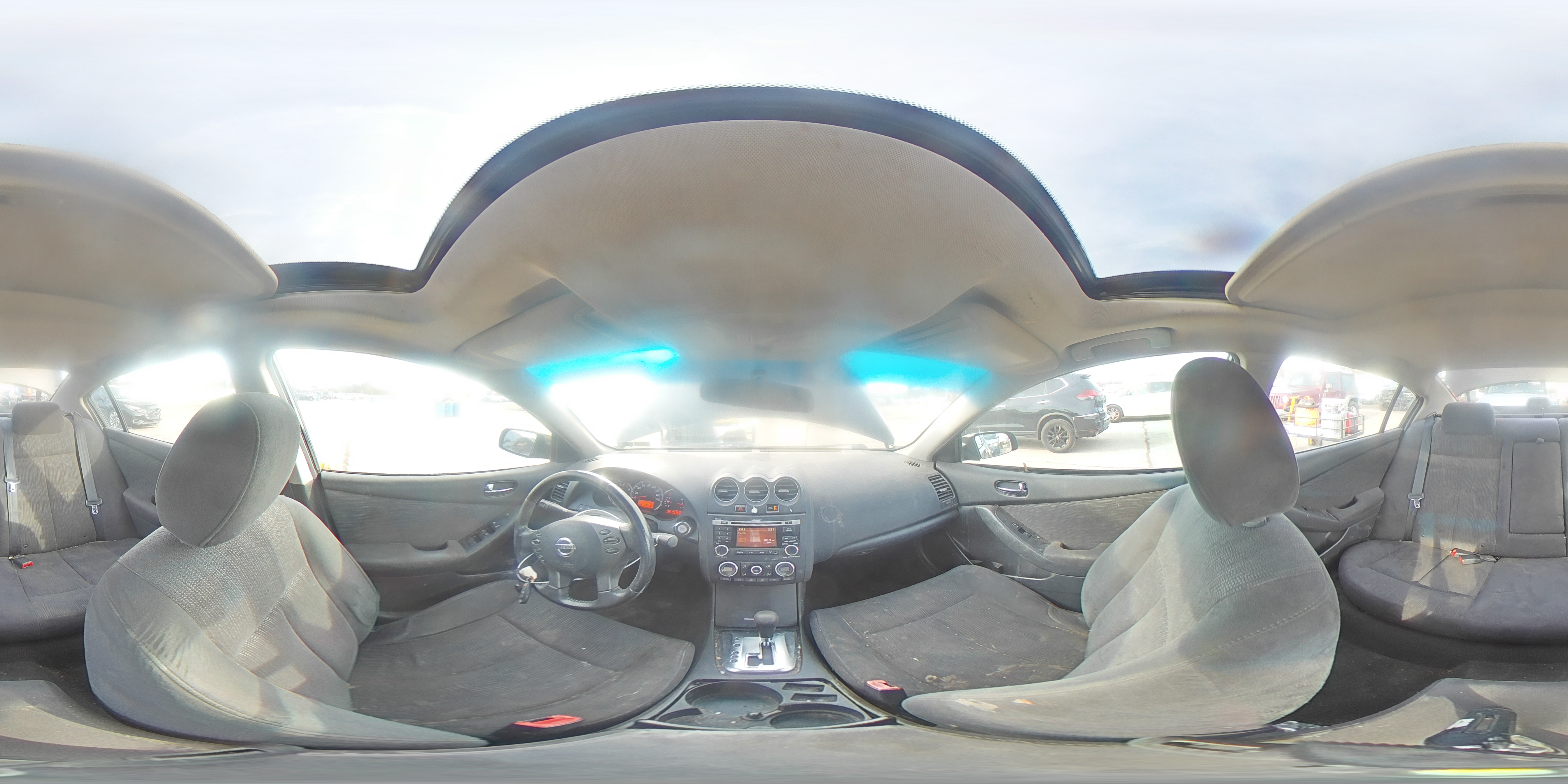 2010 Nissan Altima - Image 13