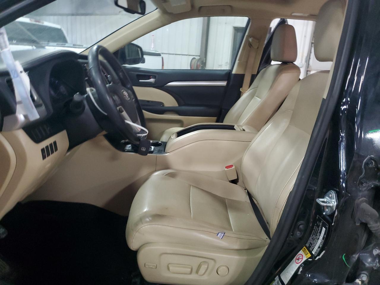 2015 Toyota Highlander - Image 7