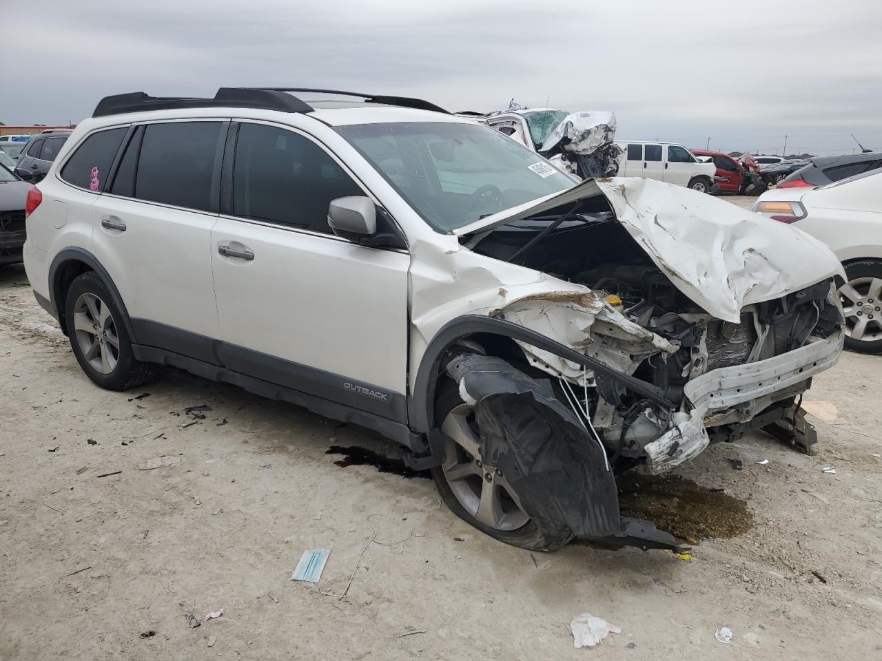 2014 Subaru Outback - Image 4