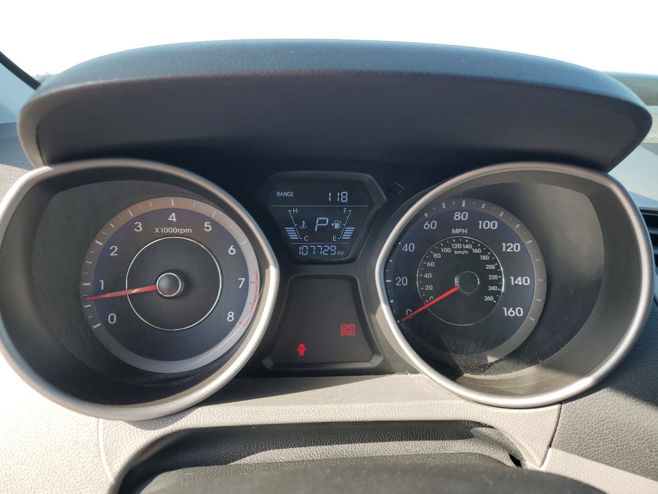 2014 Hyundai Elantra - Image 9