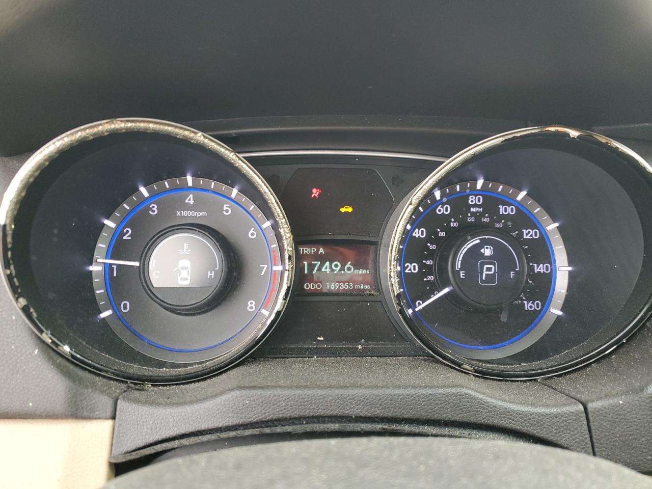 2013 Hyundai Sonata - Image 9
