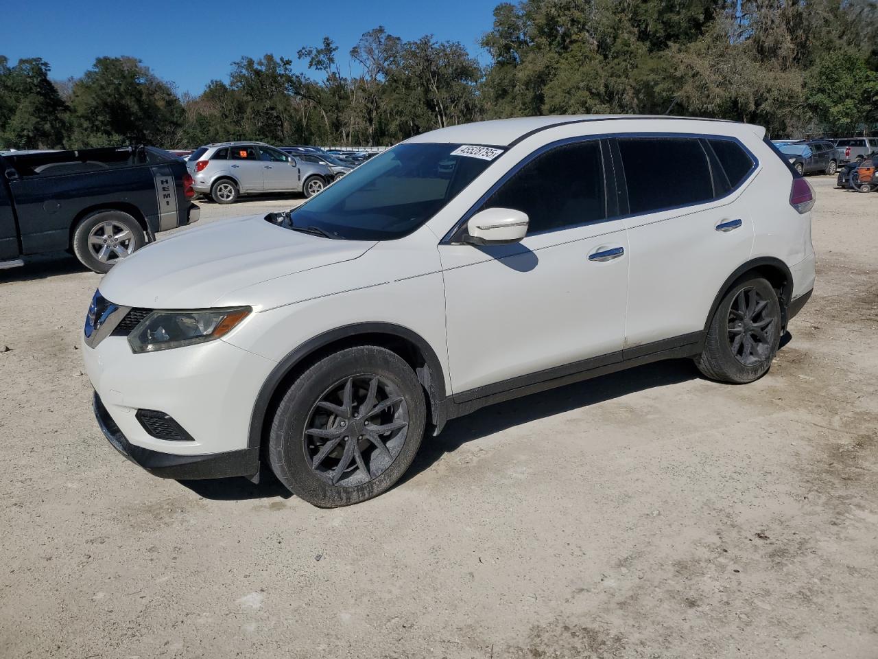 2014 Nissan Rogue - Image 1