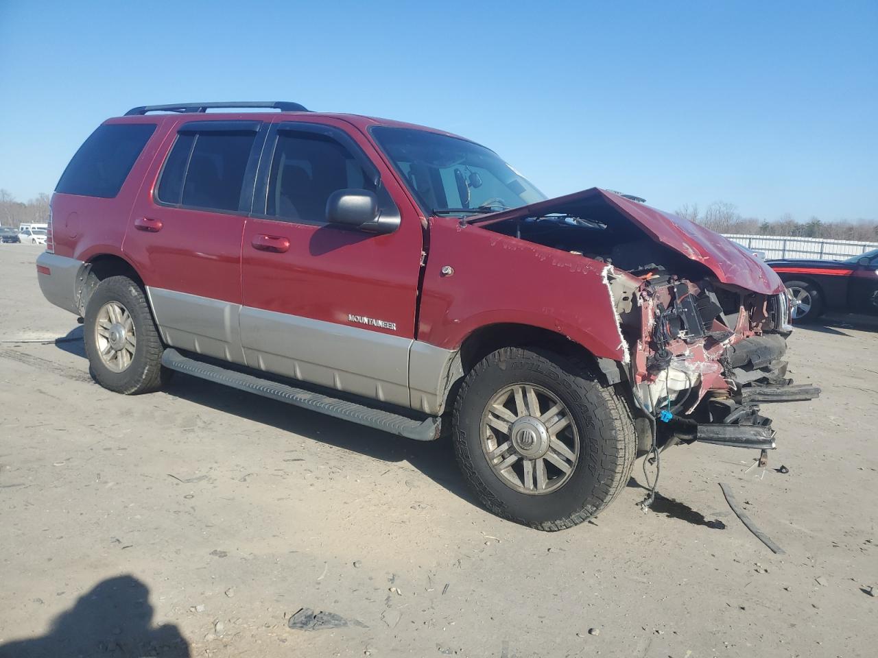 2002 Mercury Mountaineer - Image 4