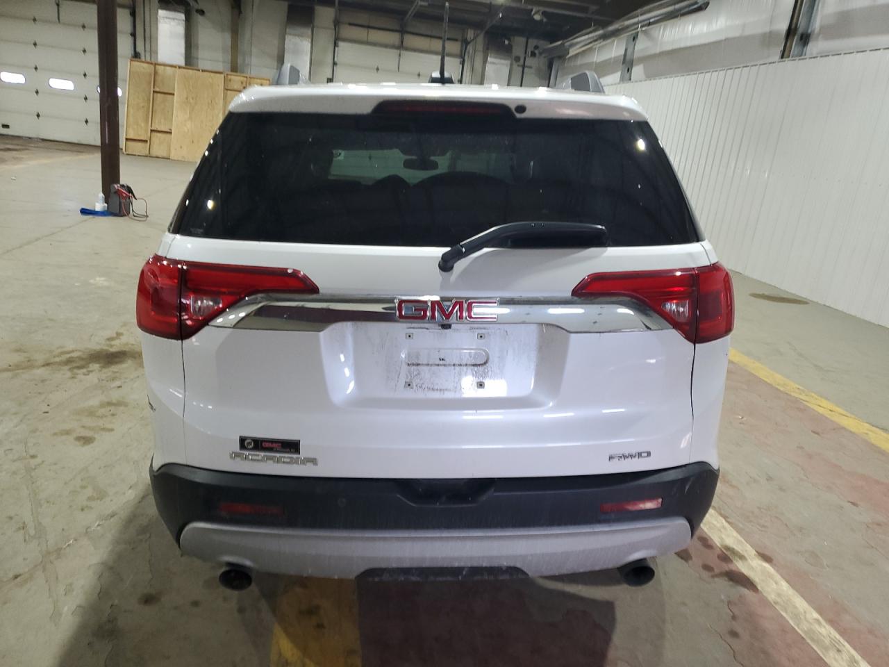 2018 GMC Acadia - Image 6
