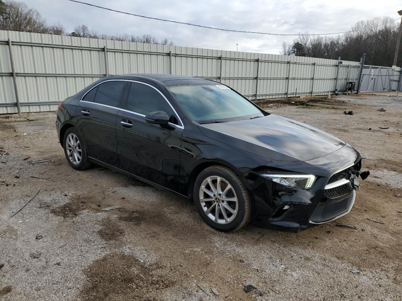 2020 Mercedes-Benz A-klasse - Image 4