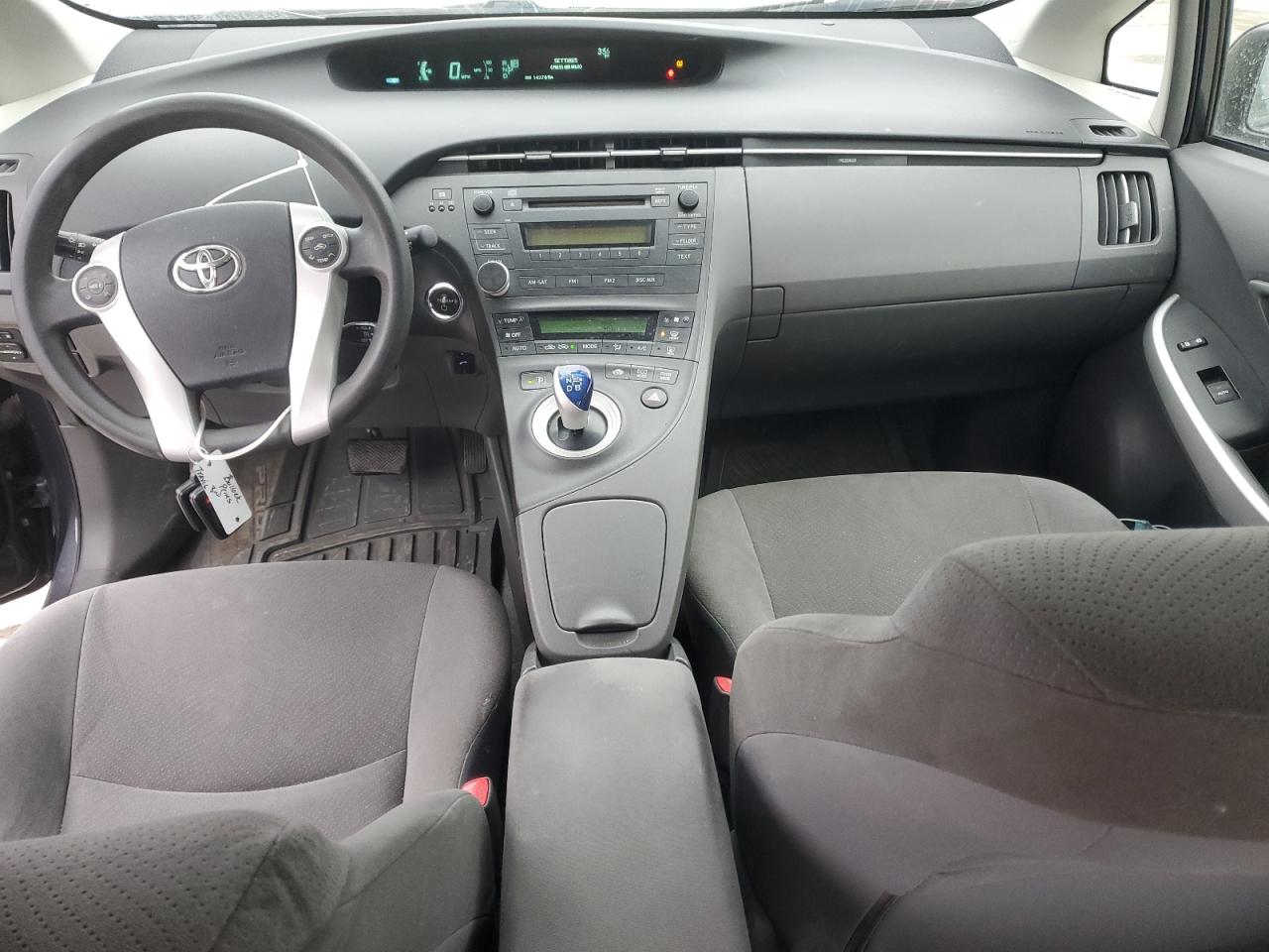 2011 Toyota Prius - Image 8