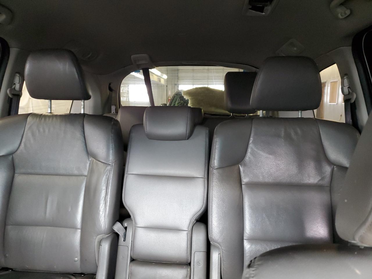 2011 Honda Odyssey - Image 10