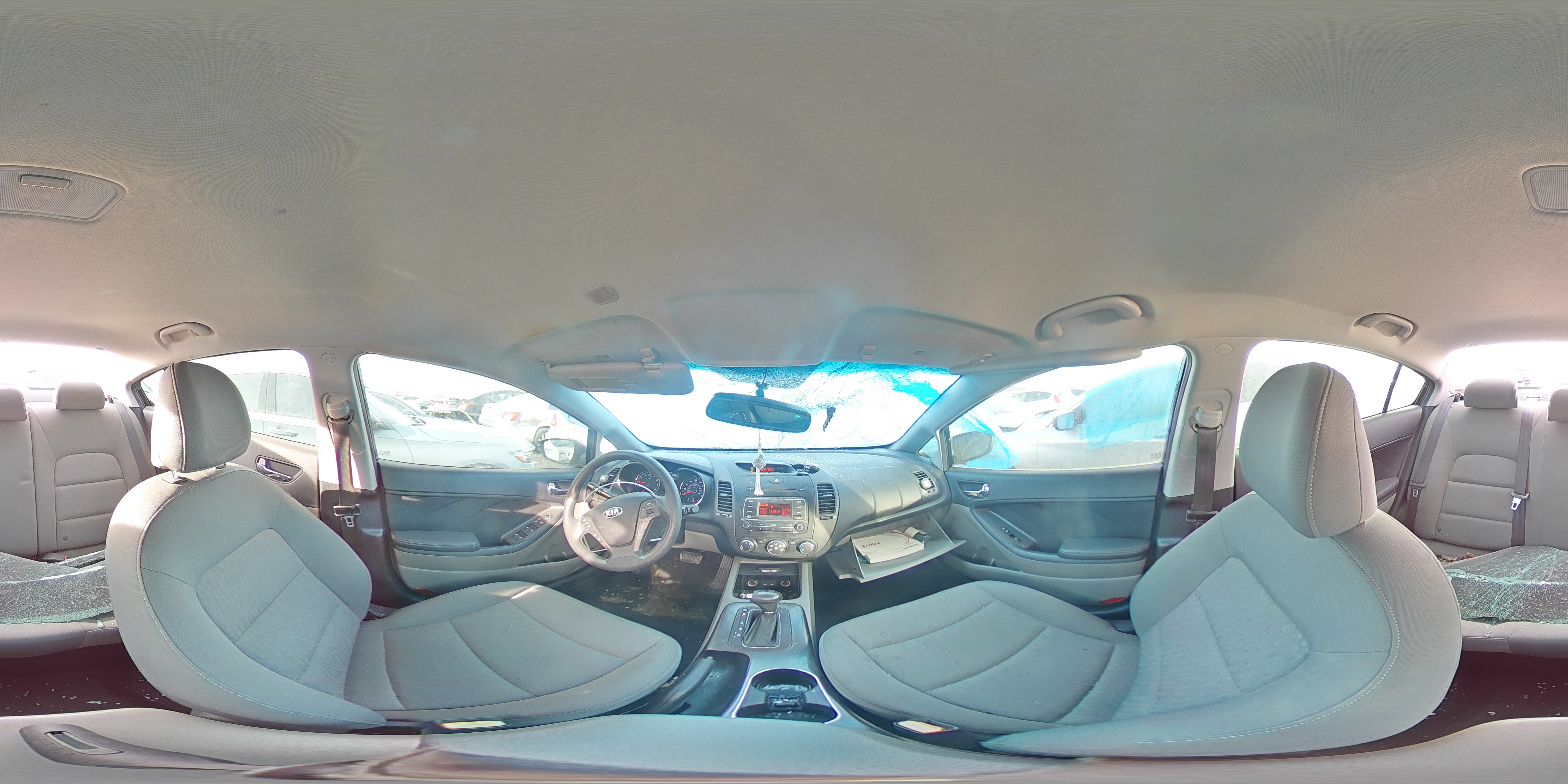 2015 Kia Forte - Image 12