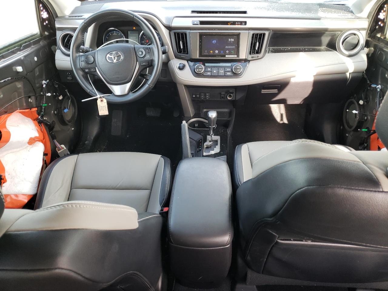 2017 Toyota RAV 4 - Image 8