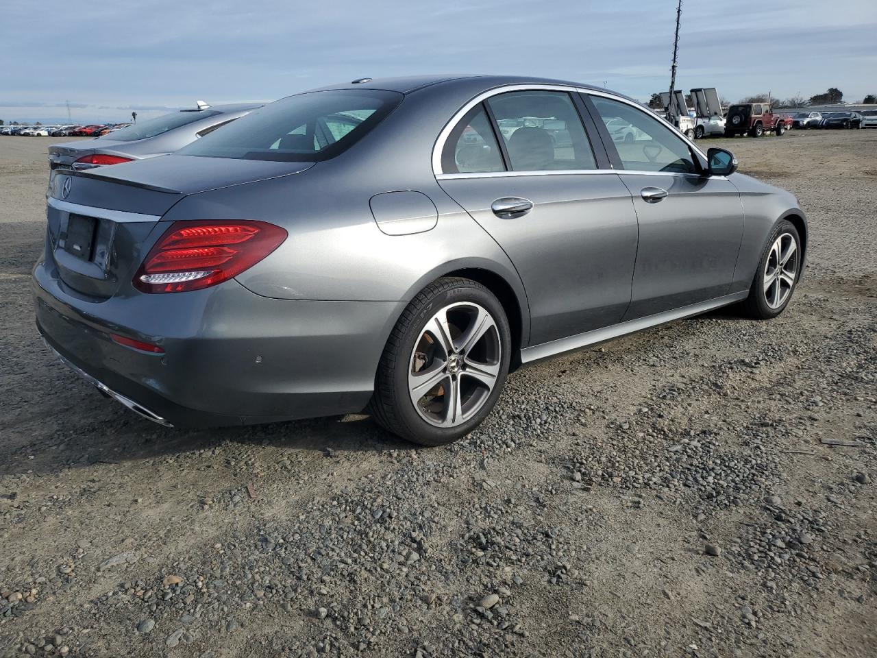 2017 Mercedes-Benz E-klasse - Image 3