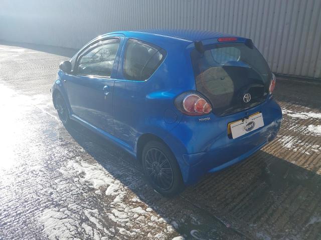 2010 TOYOTA AYGO BLUE