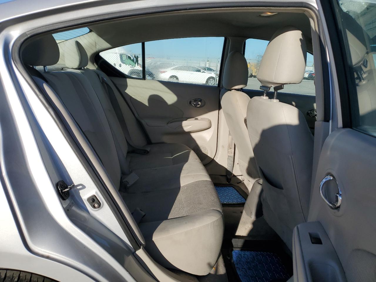 2013 Nissan Versa - Image 10