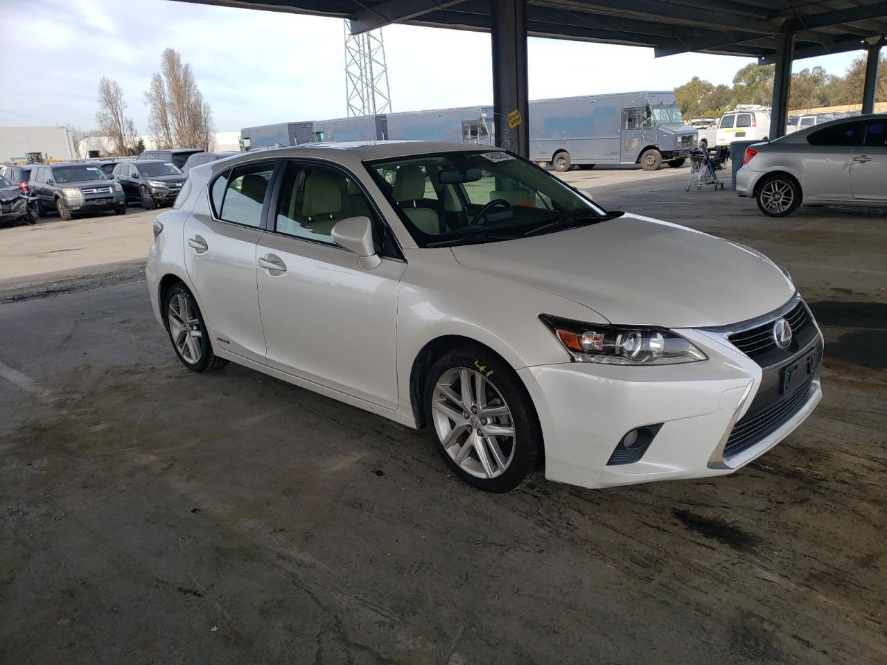 2017 Lexus CT - Image 4