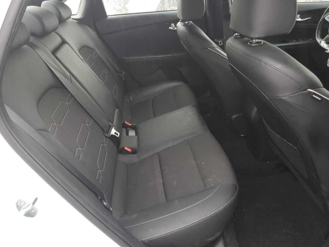 2021 Kia Forte - Image 10