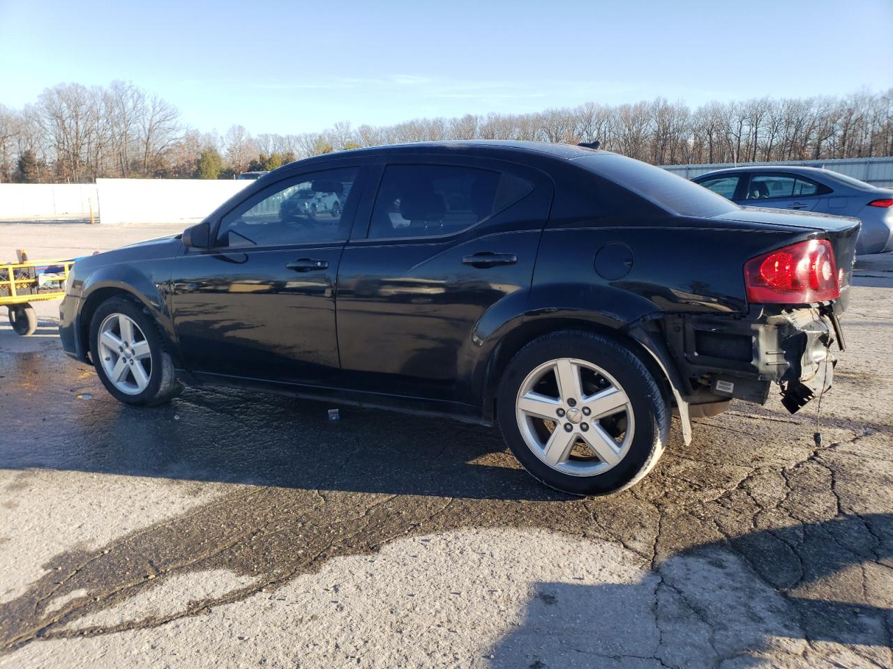 2013 Dodge Avenger - Image 2