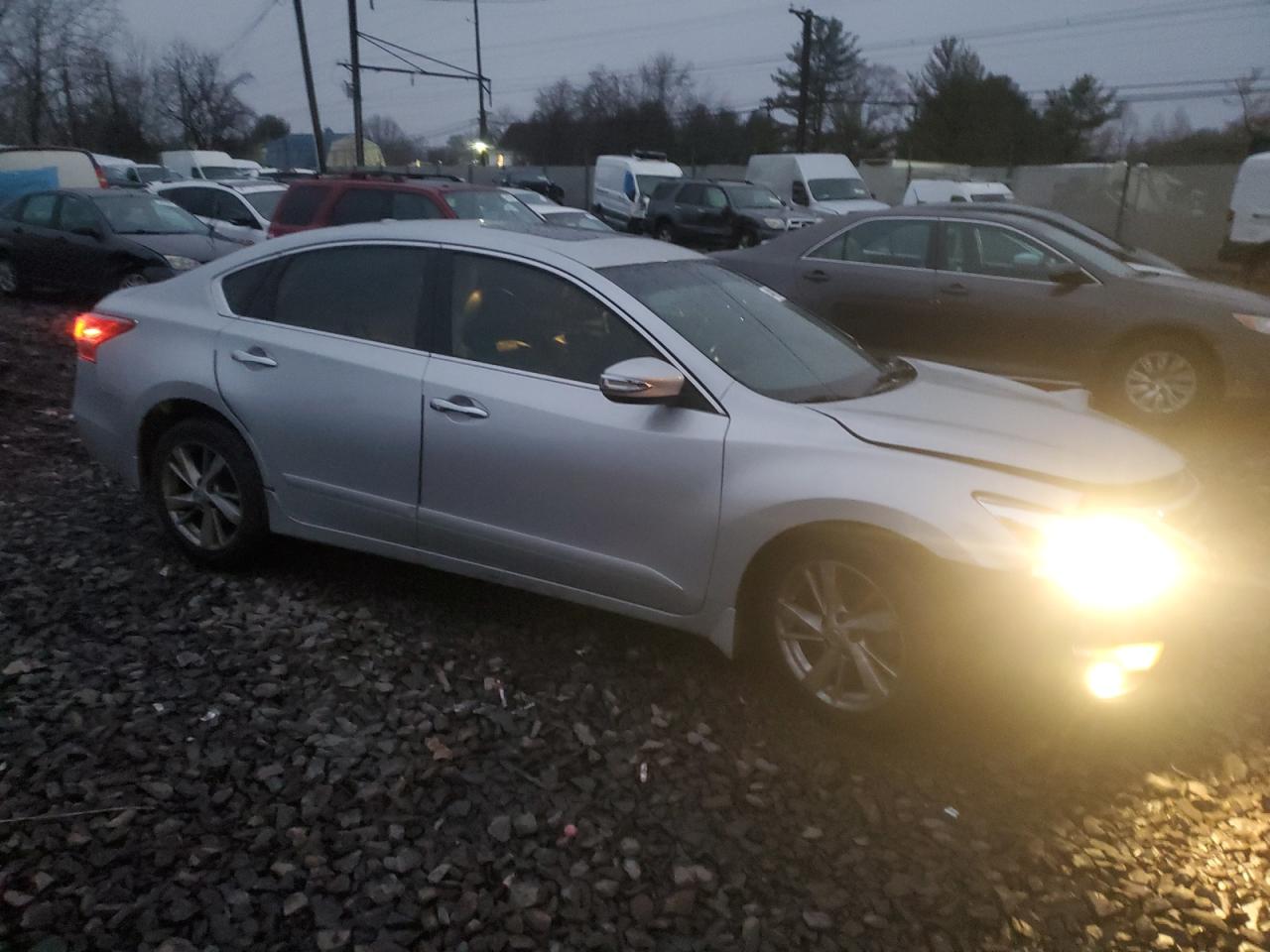 2013 Nissan Altima - Image 4