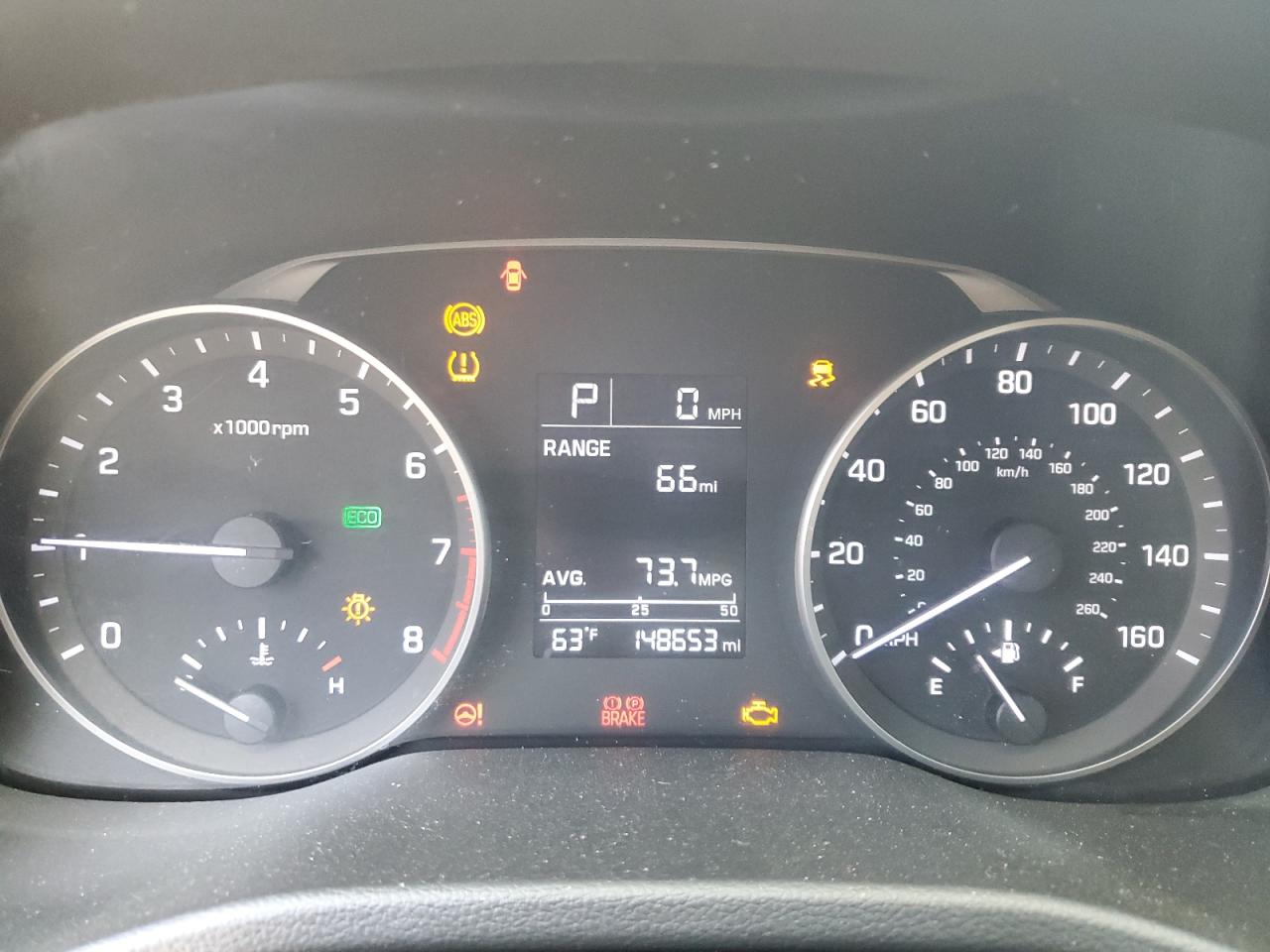 2017 Hyundai Elantra - Image 9