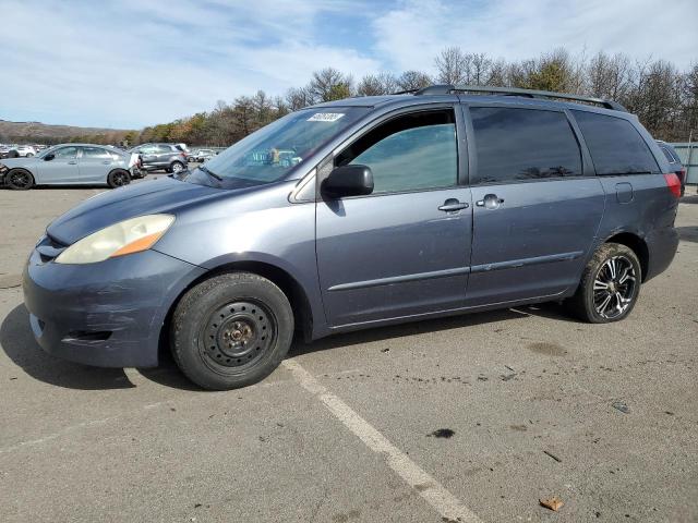 2006 Toyota Sienna Ce на продаже в Brookhaven, NY - Minor Dent/Scratches