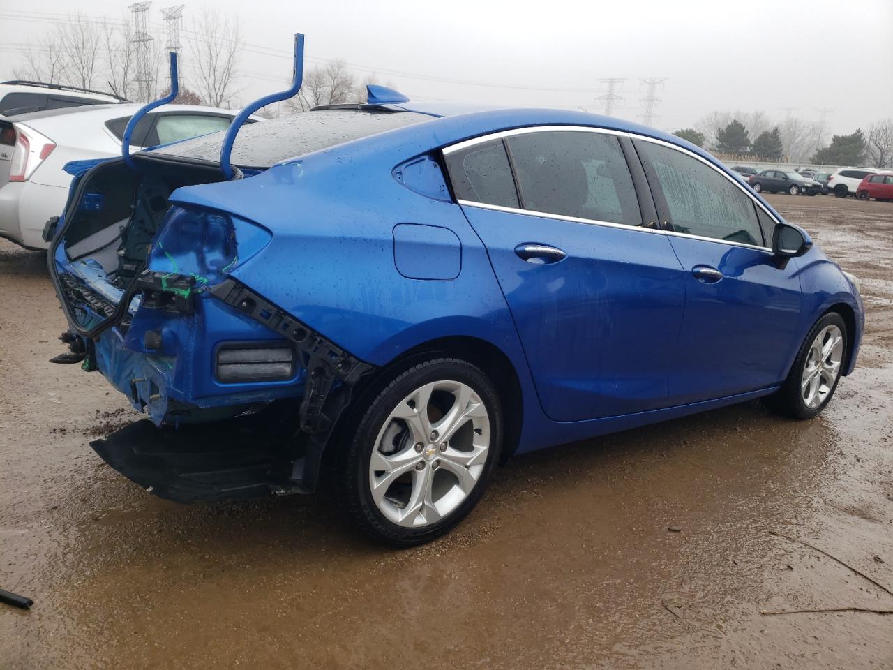 2017 Chevrolet Cruze - Image 3