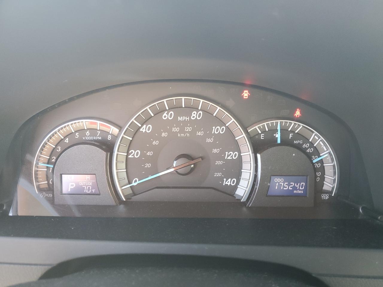 2012 Toyota Camry - Image 9