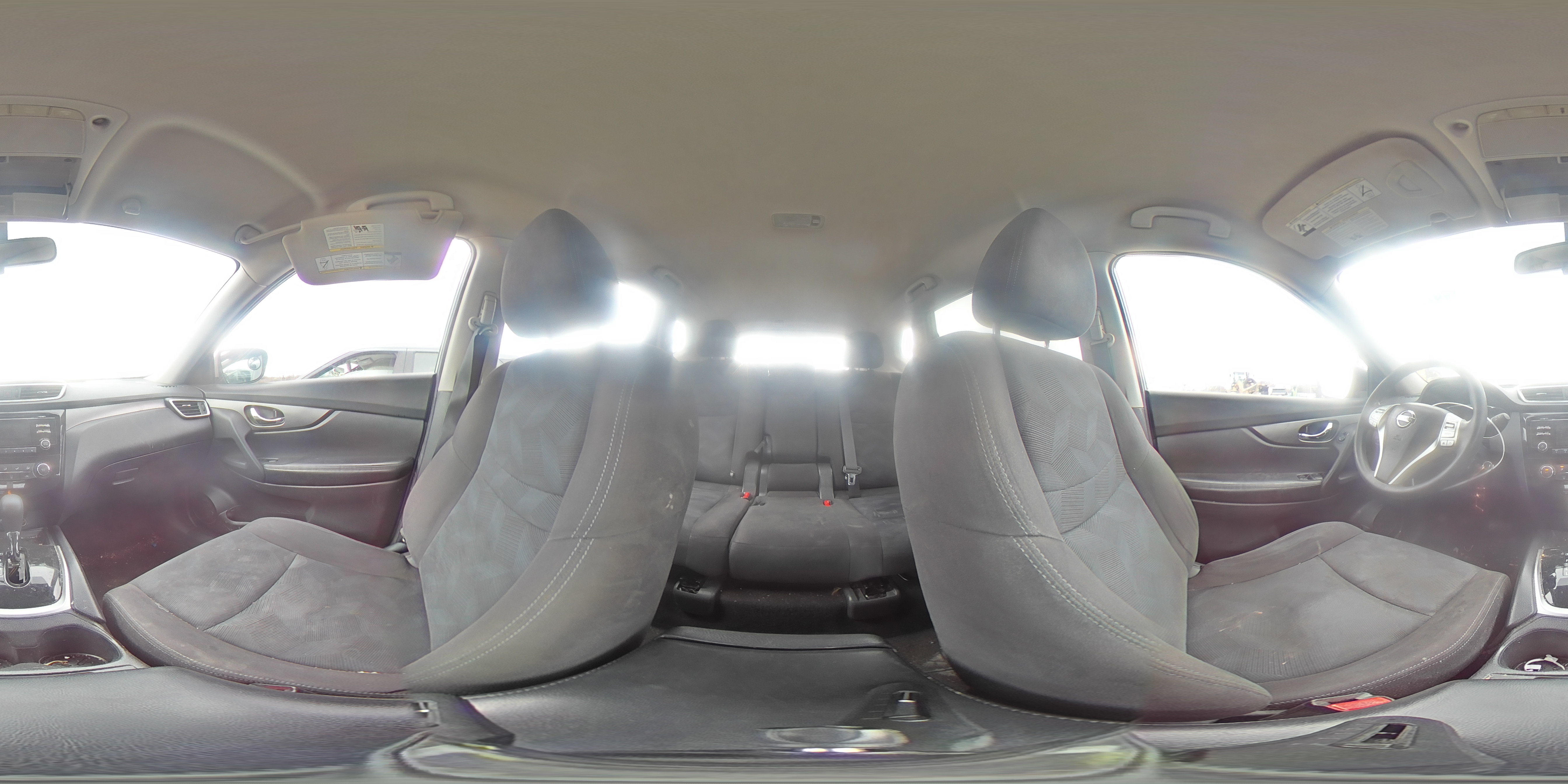 2015 Nissan Rogue - Image 14