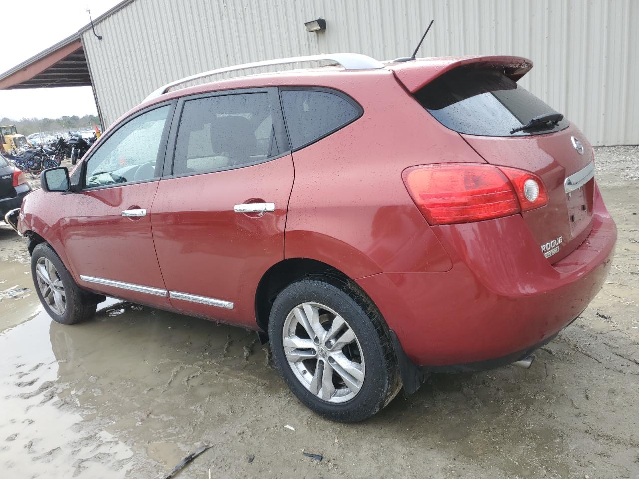 2015 Nissan Rogue - Image 2