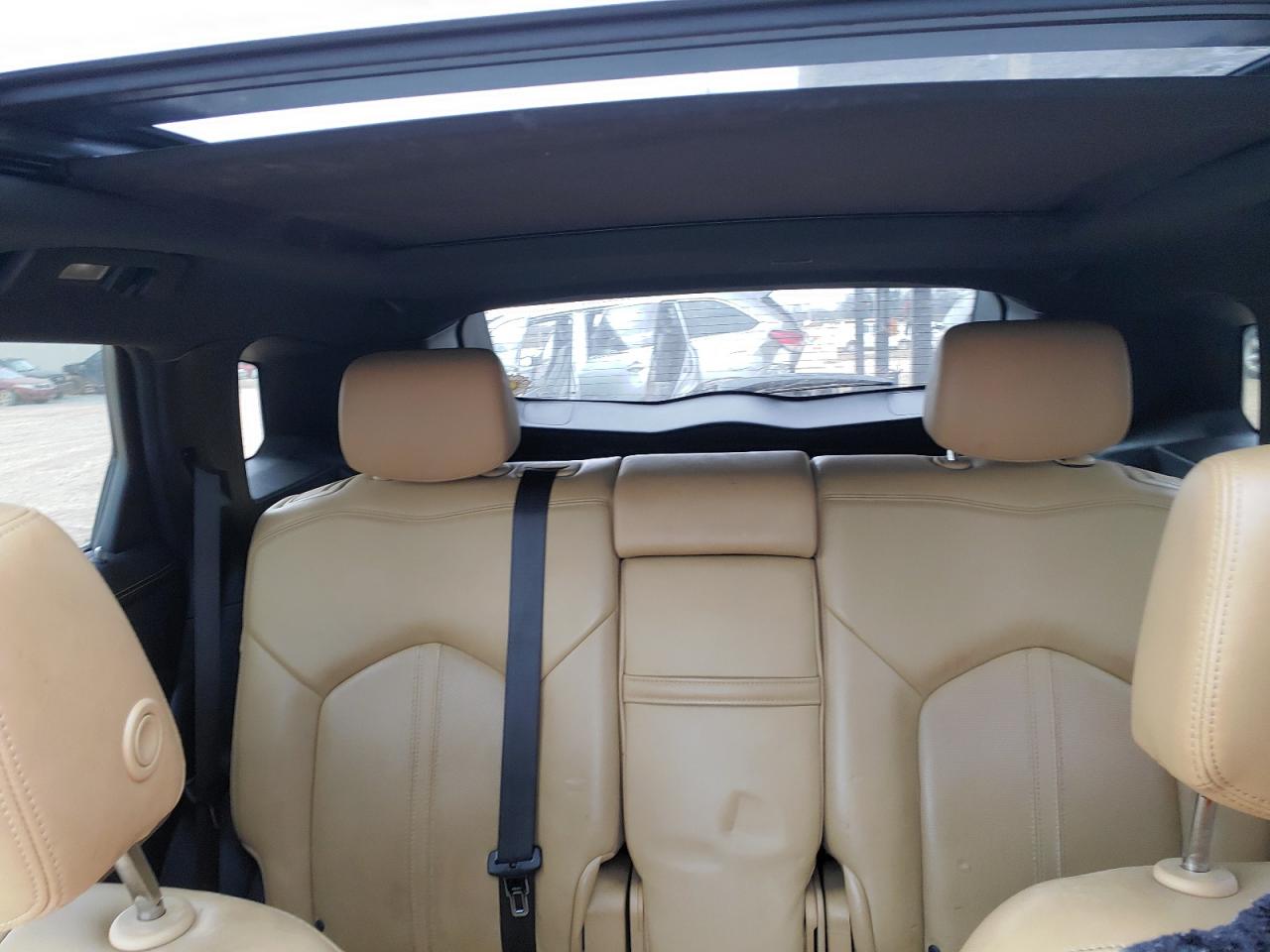 2015 Cadillac SRX - Image 10