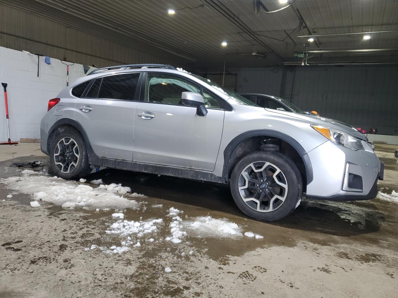 2017 Subaru XV - Image 4