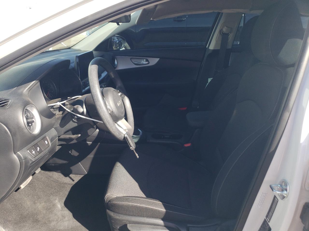 2024 Kia Forte - Image 7