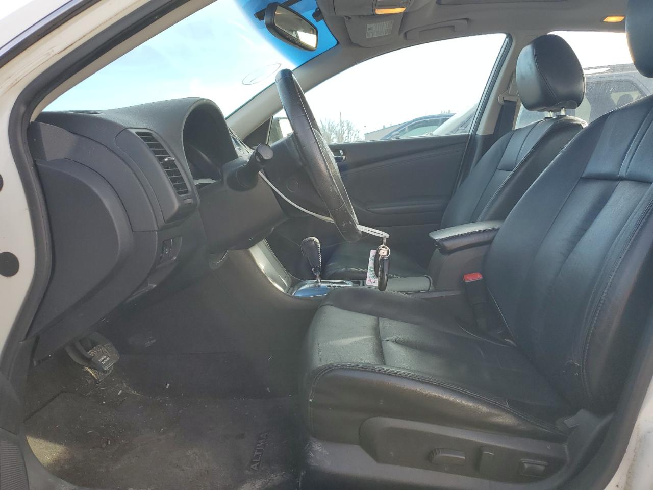 2010 Nissan Altima - Image 7