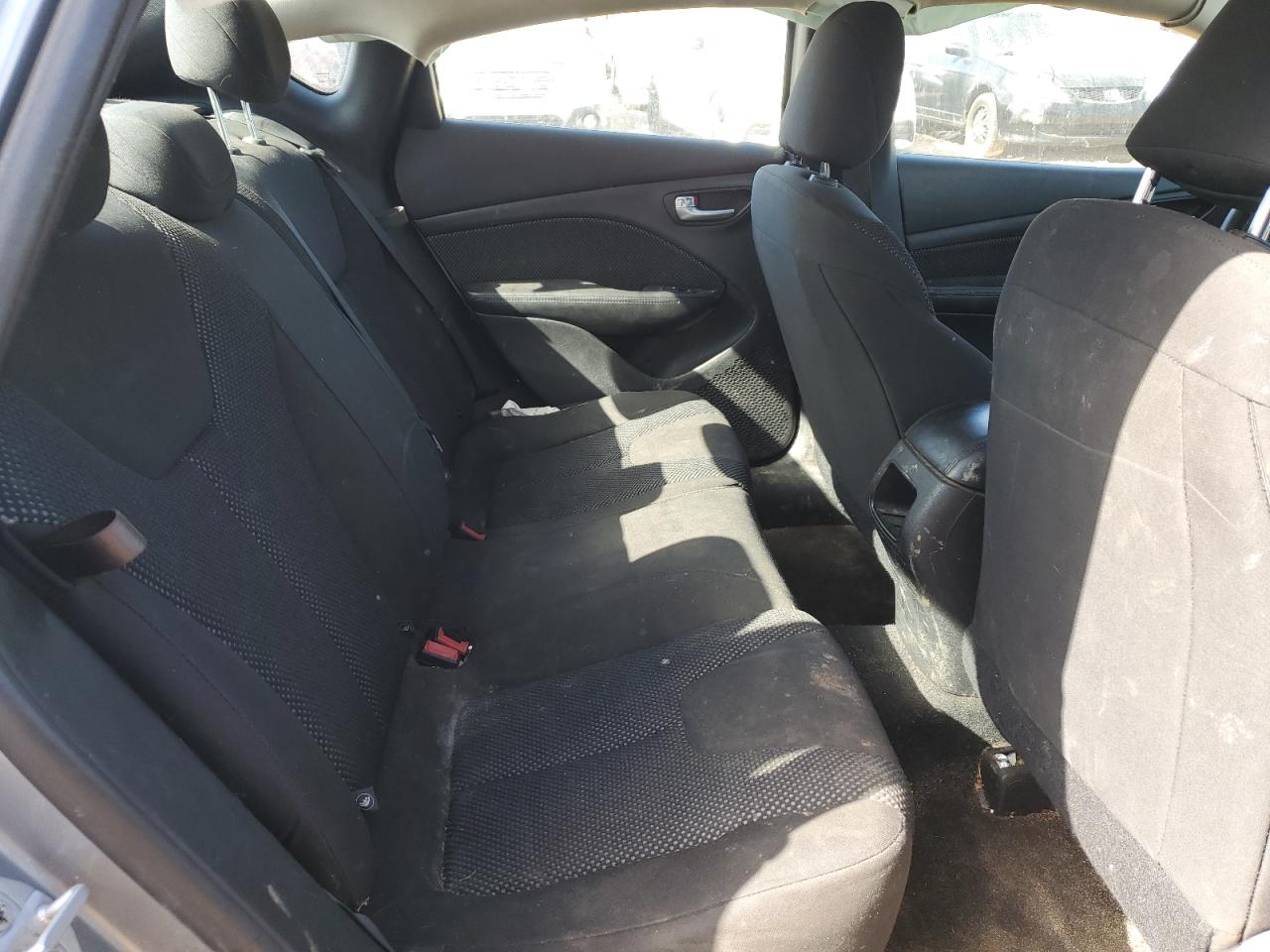 2016 Dodge Dart - Image 10