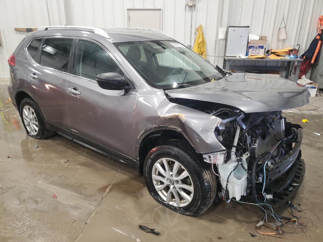 2017 Nissan Rogue - Image 4