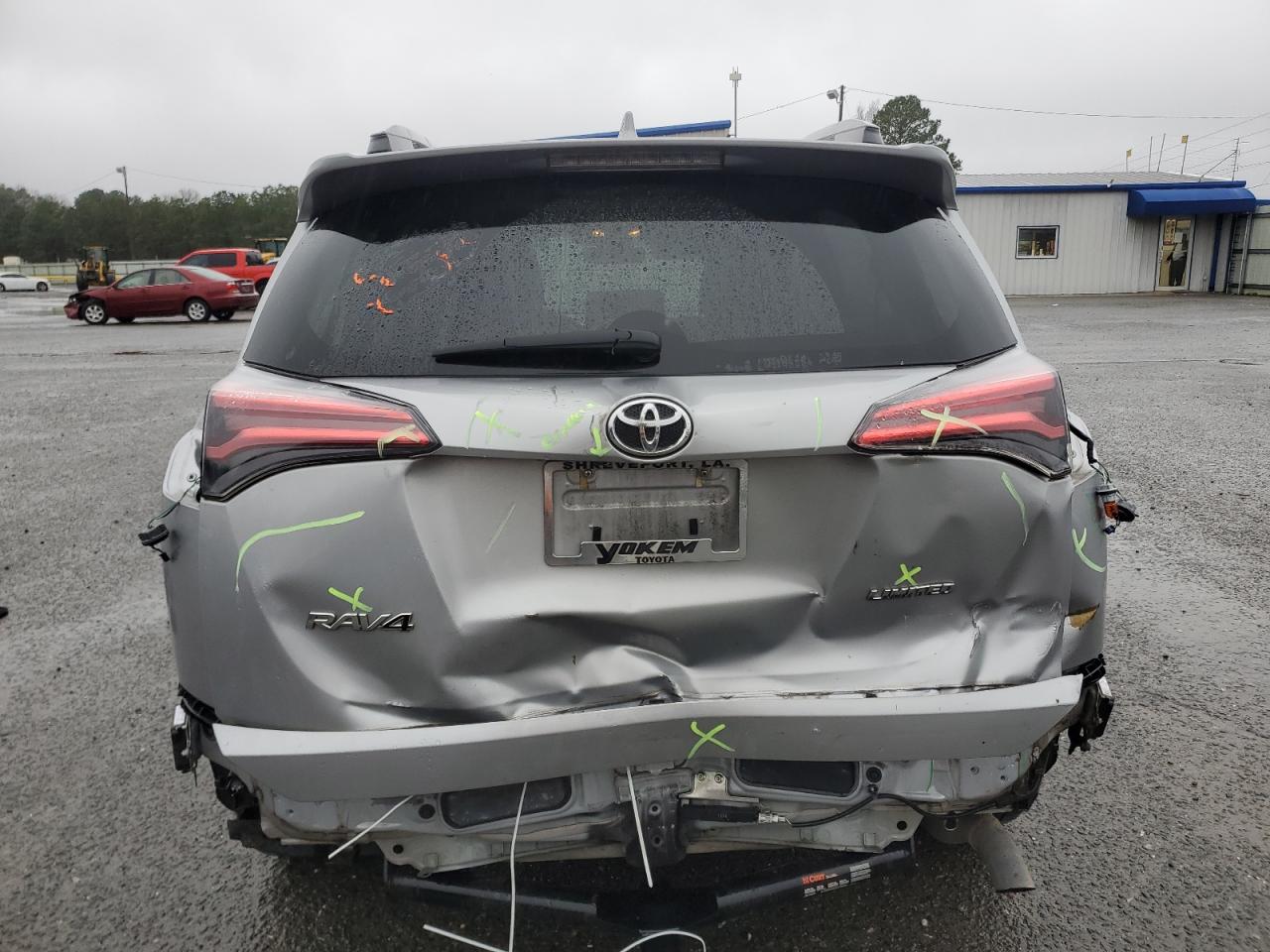 2018 Toyota RAV 4 - Image 6