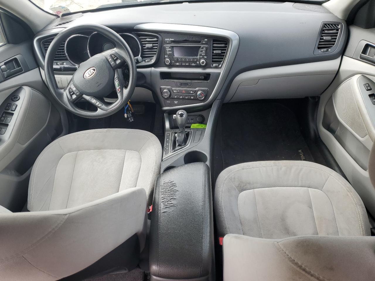 2011 Kia Optima - Image 8